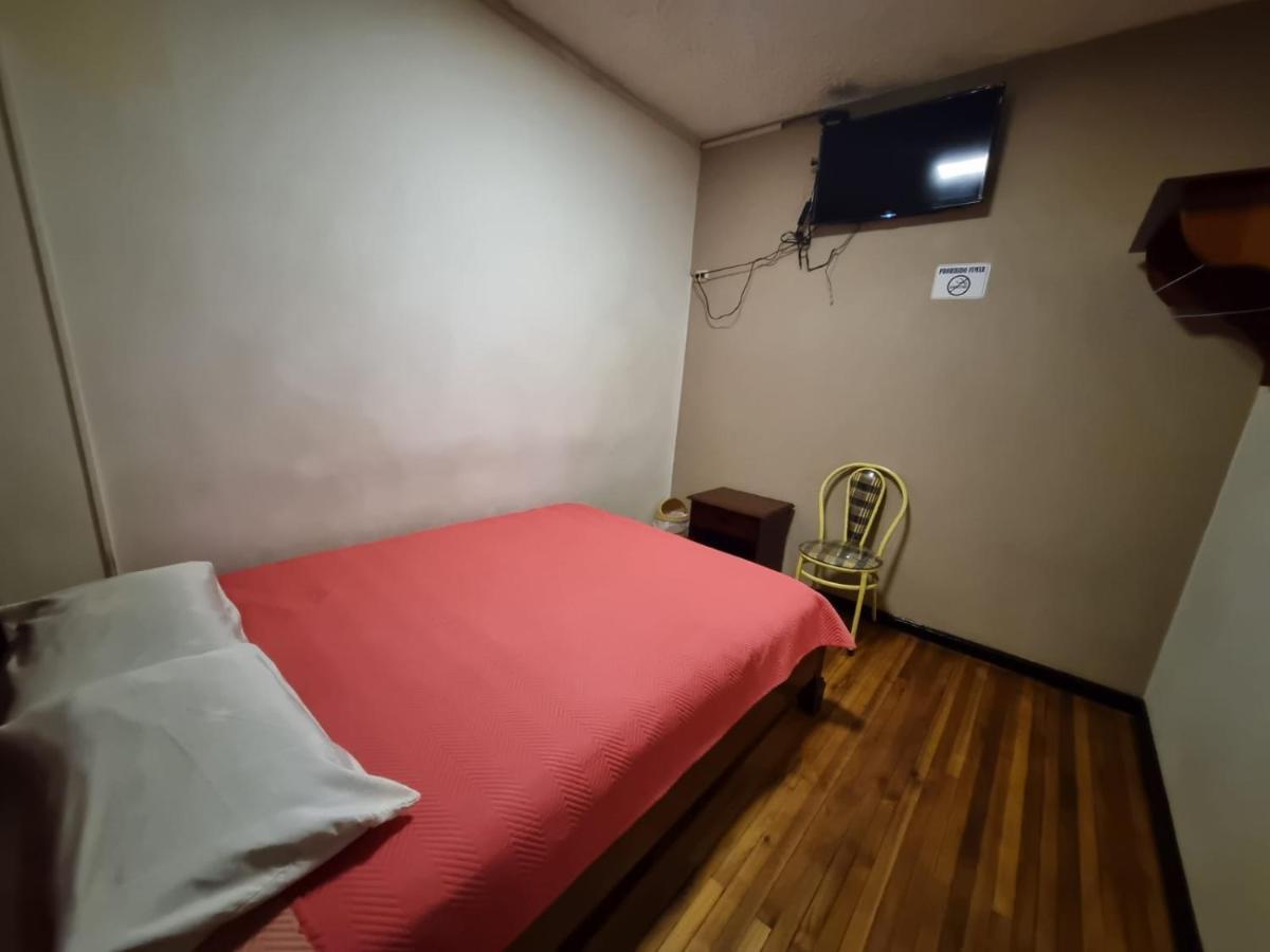 Hostal Alborada Куенка Екстер'єр фото