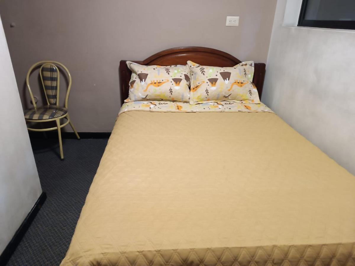 Hostal Alborada Куенка Екстер'єр фото