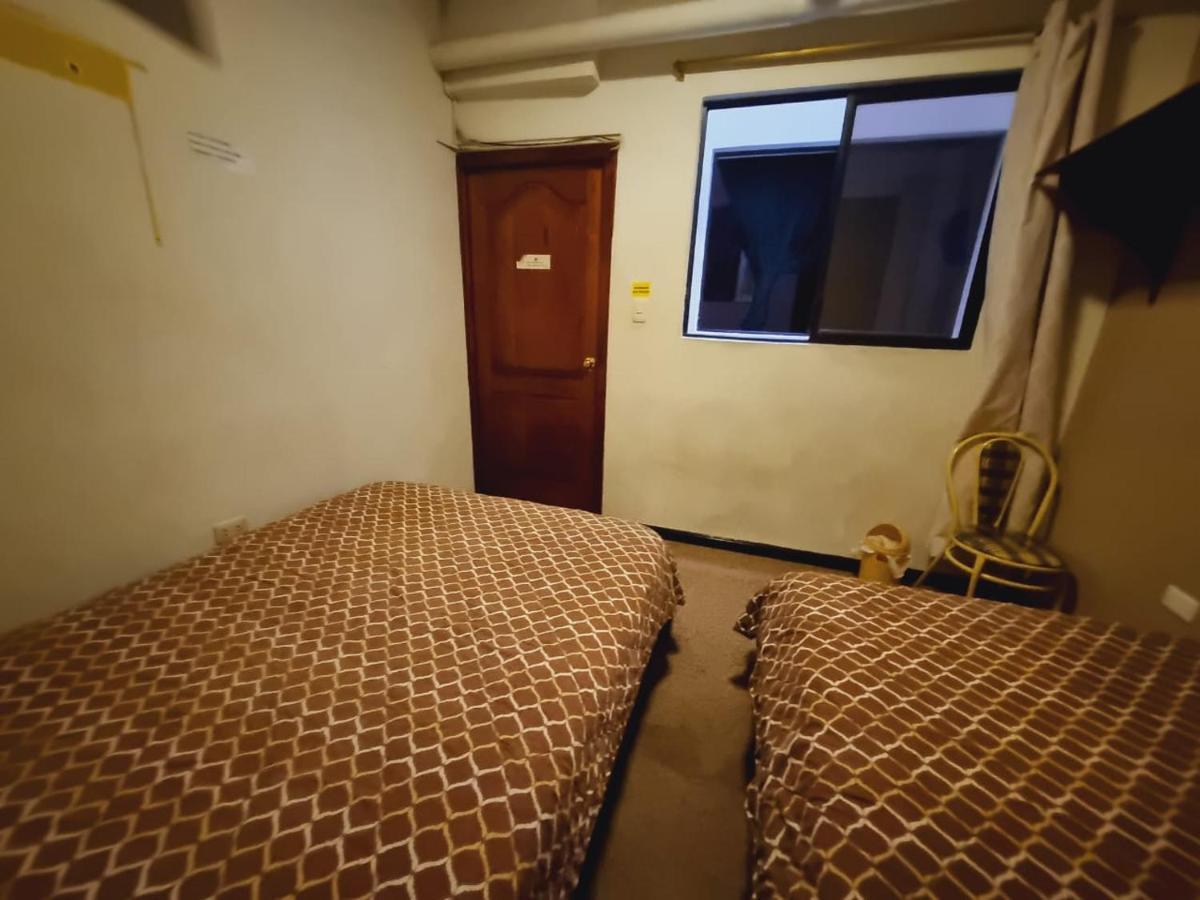 Hostal Alborada Куенка Екстер'єр фото