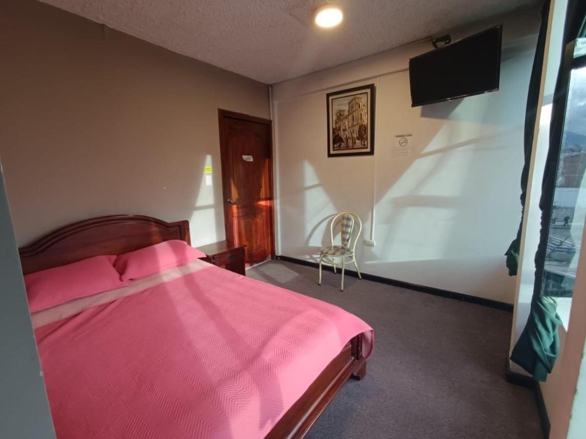 Hostal Alborada Куенка Екстер'єр фото
