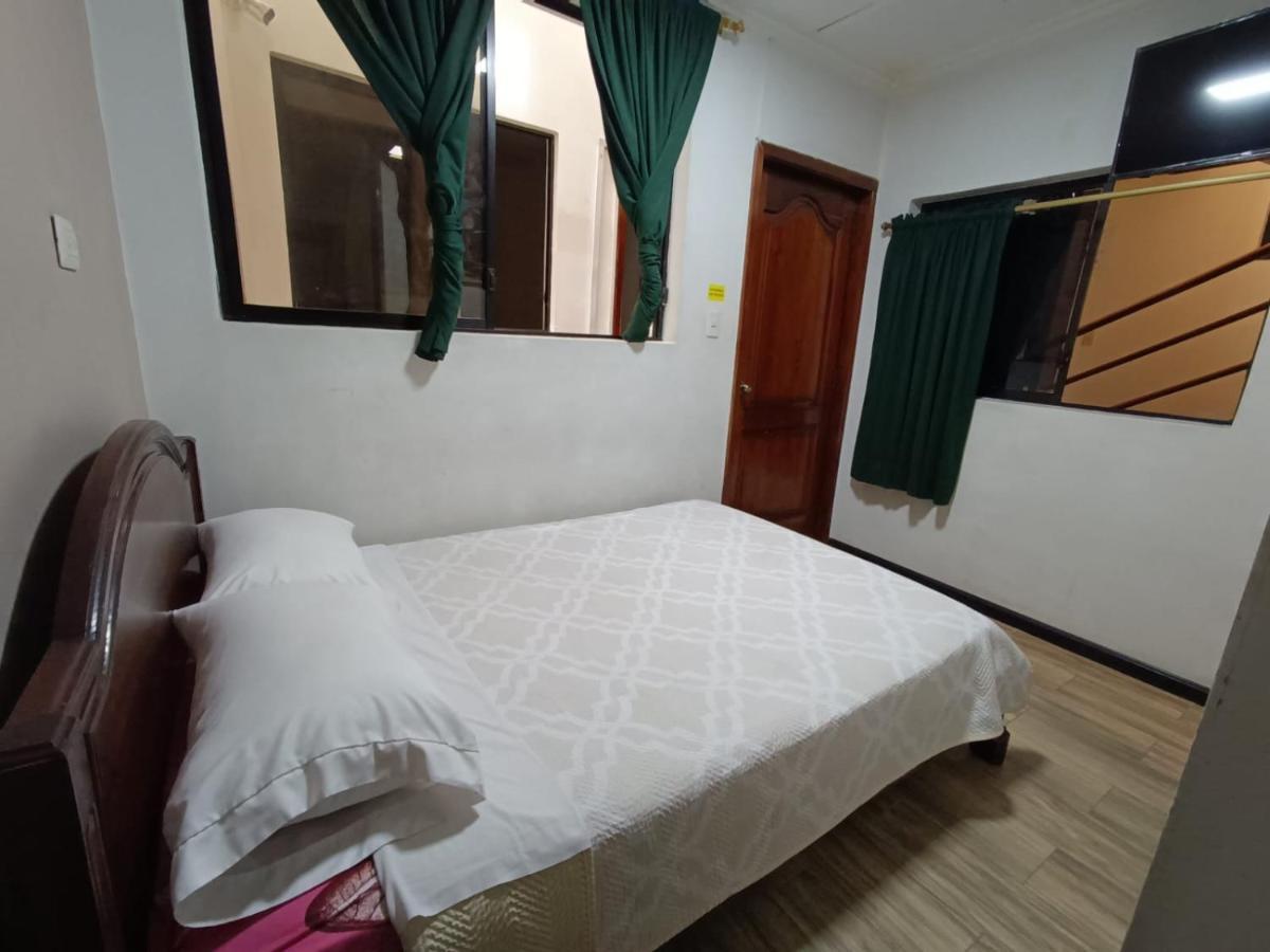 Hostal Alborada Куенка Екстер'єр фото